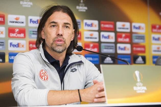 Mainz head coach Swiss Martin Schmidt pictured during a press conference PK Pressekonferenz of German soccer club 1. FSV Mainz 05, Wednesday 02 November 2016 in Brussels. Tomorrow Mainz is playing the fourth game of the group stage of the Europa League competition against Belgian team RSC Anderlecht, in the group C. LAURIExDIEFFEMBACQ  x04971195x