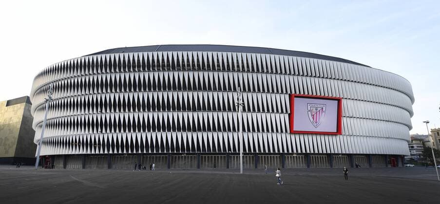 Illustration picture shows the San Mames stadium before a training session of Belgian first league soccer team KRC Genk in Bilbao, Spain, Wednesday 02 November 2016. Tomorrow KRC Genk is playing the fourth game of the group stage of the Europa League competition against Spanish Club Athletic Bilbao, in Group F. YORICKxJANSENS  x04971297x