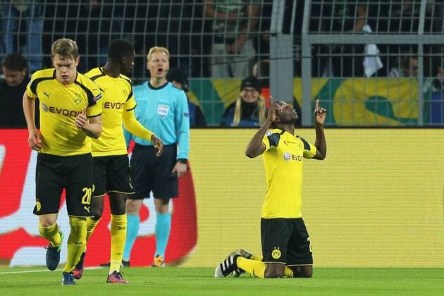 v.li.:Tor zum 1:0 Adrian Ramos (Borussia Dortmund) Adrian Ramos (Borussia Dortmund) Jubel, Torjubel, Torerfolg, goal, optimistisch, Action, Aktion , Fussball, UEFA Champions League, Borussia Dortmund - Sporting Lissabon, xtvx
