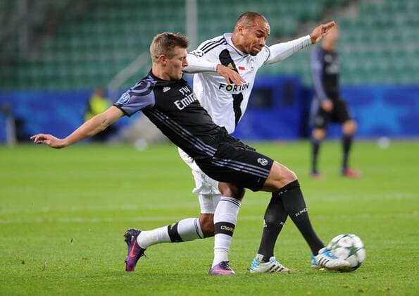 Fußball, CL, Legia Warschau - Real Madrid Fußball Champions League 2016 2017 Legia Warschau - Real Madrid Toni Kroos, Vadis Odjidja-Ofoe  20161102PF_RR026
