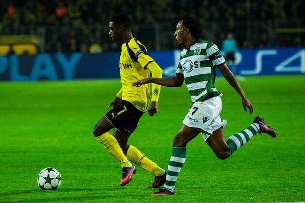 GER, Champions League, Borussia Dortmund vs Sporting Lissabon 02.11.2016, Signal Iduna Park, Dortmund, GER, Champions League, Borussia Dortmund vs Sporting Lissabon, im Bild picture shows: Ousmane Dembele (BVB 7) mit Gelson Martins (Sporting 77), nordphotox xRauch