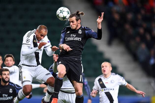 Fußball, CL, Legia Warschau - Real Madrid Fußball Champions League 2016 2017 Legia Warschau - Real Madrid Vadis Odjidja Ofoe Gareth Bale  20161102LUK0220