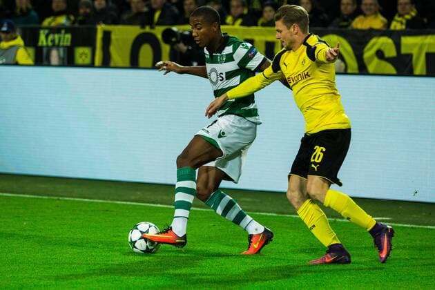 GER, Champions League, Borussia Dortmund vs Sporting Lissabon 02.11.2016, Signal Iduna Park, Dortmund, GER, Champions League, Borussia Dortmund vs Sporting Lissabon, im Bild picture shows: Lukasz Piszczek (BVB 26) gegen Marvin Zeegelaar (Sporting 31) nordphotox xRauch