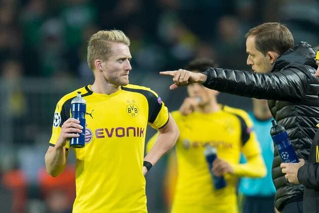 Thomas Tuchel - Stationen als Trainer, Borussia Dortmund 2015 - 2017 Dortmund, Germany 02.11.2016, UEFA Champions League - 2016 17 Season, Group F - Matchday 4, BV Borussia Dortmund - Sporting Lissabon, Andre Schuerrle (BVB) und Trainer Thomas Tuchel (BVB) ( DeFodi001