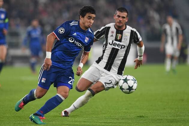 02.11.2016. Juventus Stadium, Turin, Italy. Champions League Football. Juventus versus Olympique Lyonnais. Rafael plays the ball in front of Stefano Sturaro xPierpaoloxPiciuccox  ActionPlus11806982