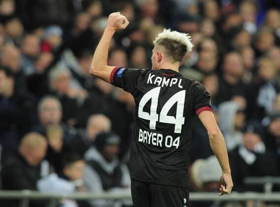Football - 2016 2017 UEFA Champions League - Group E: Tottenham Hotspur vs. Bayer Leverkusen Kevin Kampl of Bayer 04 Leverkusen celebrates his goal with the fans at Wembley. COLORSPORT ANDREW COWIE 