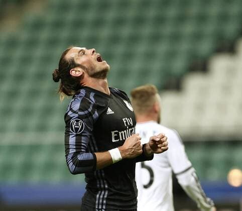 Champions League match between Legia Warsaw and Real Madrid. In this picture, Bale dejected. xChemaxReyx 