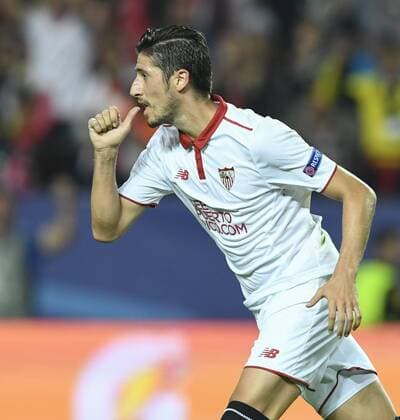 Sevilla,Spain,party belonging to the group stage in the Champions League,facing Sevilla FC - GNK Dinamo Zagreb, Sergio Escudero celebrates his goal, November 2th,2016,PHOTO:Ccristobal Duenas  xCristobalxDuenasx xChampionsxLeaguex2016 17,xSevillaxFCx-xGNKxDinamoxZagrebx
