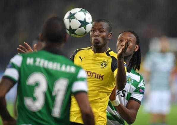 02.11.2016, Fussball UEFA Champions League 2016 17, Vorrunde, 4. Spieltag, Borussia Dortmund - Sporting Lissabon 1:0, Adrian Ramos (Borussia Dortmund) gegen Ruben Semedo (Sporting Lissabon), re.