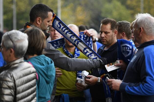 Genk s supporters pictured during a security check before the start of the soccer game between Spanish Club Athletic Bilbao and Belgian team KRC Genk in Bilbao, Spain, Thursday 03 November 2016, the fourth game of the group stage of the Europa League competition in Group F. YORICKxJANSENS  x04971567x