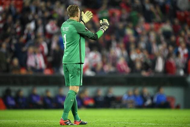 Genk s goalkeeper Marco Bizot pictured during soccer game between Spanish Club Athletic Bilbao and Belgian team KRC Genk in Bilbao, Spain, Thursday 03 November 2016, the fourth game of the group stage of the Europa League competition in Group F. YORICKxJANSENS  x04971608x