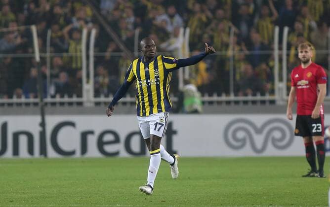 Fenerbahce s Moussa Sow celebrates his goal during a UEFA European League, group A soccer match, between Fenerbahce and Manchester United ManU at Fenerbahce Ulker Arena in Istanbul, 3rd of November, 2016.(  Copyright: TolgaxAdanalix-xDepoxPhotos 15552898