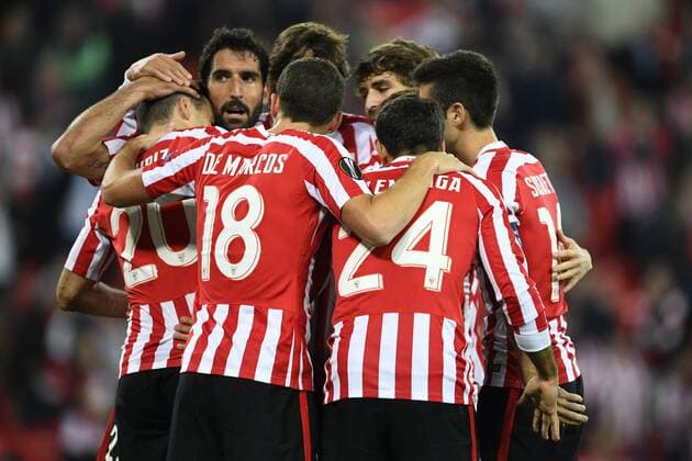 Athletic s forward Aritz Aduriz celebrates after scoring during soccer game between Spanish Club Athletic Bilbao and Belgian team KRC Genk in Bilbao, Spain, Thursday 03 November 2016, the fourth game of the group stage of the Europa League competition in Group F. YORICKxJANSENS  x04971625x