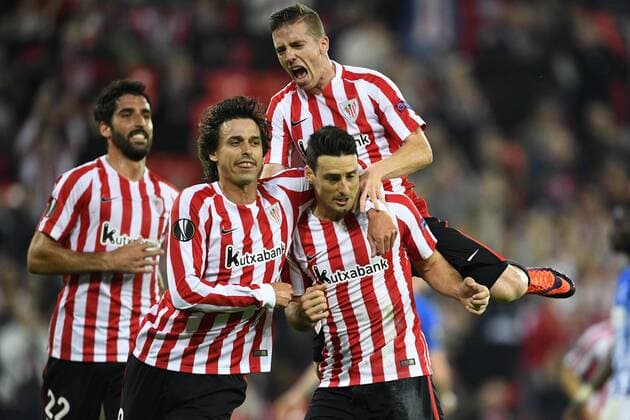 Athletic s forward Aritz Aduriz celebrates after scoring during soccer game between Spanish Club Athletic Bilbao and Belgian team KRC Genk in Bilbao, Spain, Thursday 03 November 2016, the fourth game of the group stage of the Europa League competition in Group F. YORICKxJANSENS  x04971658x