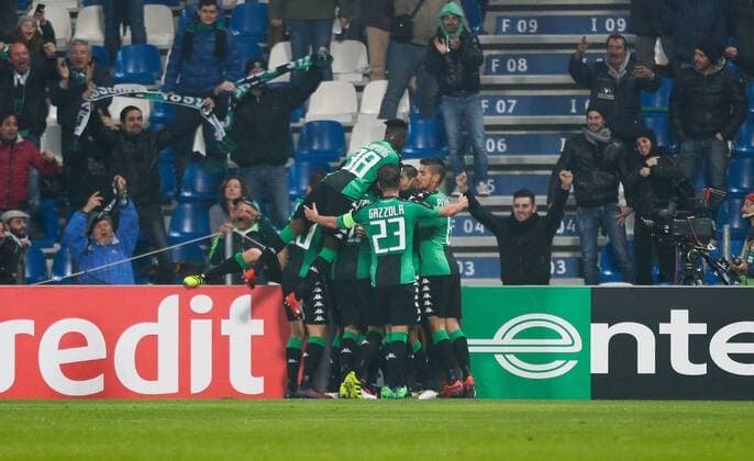 SOCCER - EL, Sassuolo vs Rapid REGGIO EMILIA,ITALY,03.NOV.16 - SOCCER - UEFA Europa League, group stage, US Sassuolo Calcio vs SK Rapid Wien. Image shows the rejoicing of Sassuolo. Keywords: Wien Energie. GEPAxpictures xPhilippxBrem