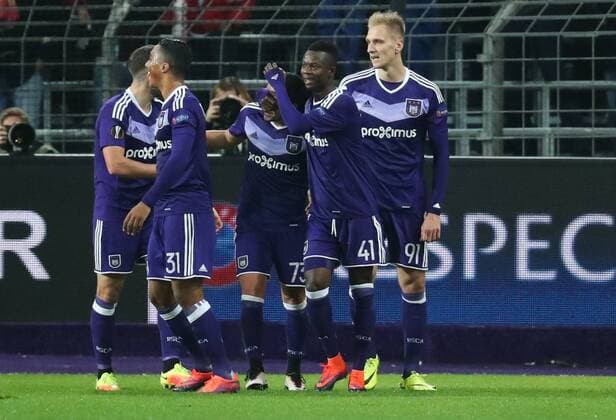 Anderlecht s Nicolae-Claudiu Stanciu celebrates after scoring during a soccer game between Belgian team RSC Anderlecht and German club 1. FSV Mainz 05, Thursday 03 November 2016 in Brussels, the fourth game of the group stage of the Europa League competition in the group C. VIRGINIExLEFOUR  x04971681x