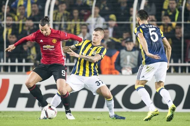 (L-R) Zlatan Ibrahimovic of Manchester United ManU FC, Martin Skrtel of Fenerbahce, Mehmet Topal of Fenerbahceuring the UEFA Europa Leaguegroup A match between Fenerbahce and Manchester United on November 3, 2016 at the Sukru Saracoglu stadium in Istanbul, Turkey Fenerbahce SK v Manchester United UEFA Europa League 2016 2017 xVIxGerritxvanxKeulenxIVx 6516023