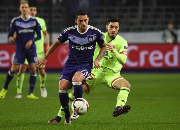 03.11.2016, xjhx, Fussball UEFA Europa League, RSC Anderlecht - FSV Mainz 05, emspor, v.l. Nicolae Stanciu (RSC Anderlecht), Suat Serdar (FSV Mainz 05) Anderlecht