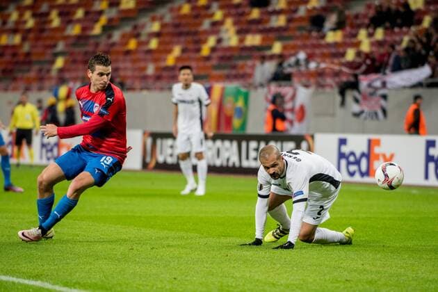 UEFA Europa League 2016-2017, Group E game between FC Astra Giurgiu (ROU) and FC Viktoria Plzen (CZE) November 2016 November 3, 2016: Geraldo Alves 2 of FC Astra Giurgiu and Jan Kovarik 19 of FC Viktoria Plzen during the UEFA Europa League 2016-2017, Group E game between FC Astra Giurgiu (ROU) and FC Viktoria Plzen (CZE) at National Arena, Bucharest, Romania ROU. Foto: