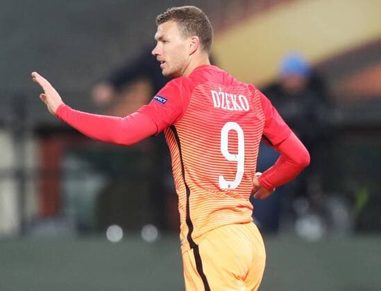 SOCCER - EL, A.Wien vs Roma VIENNA,AUSTRIA,03.NOV.16 - SOCCER - UEFA Europa League, group stage, FK Austria Wien vs AS Roma. Image shows the rejoicing of Edin Dzeko (Roma). GEPAxpictures xChristianxOrt