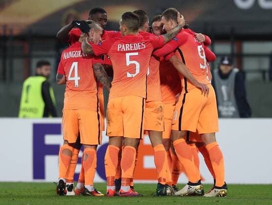 SOCCER - EL, A.Wien vs Roma VIENNA,AUSTRIA,03.NOV.16 - SOCCER - UEFA Europa League, group stage, FK Austria Wien vs AS Roma. Image shows the rejoicing of Roma. GEPAxpictures xChristianxOrt