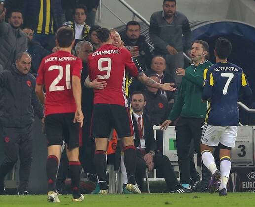 UEFA Europa League Group A day 4 match between Fenerbahce and Manchester United ManU at Ulker Stadium in Istanbul , Turkey , November 03 , 2016. Pictured: Simon Kjaer of Fenerbahce and Zlatan Ibrahimovic , Coach Jose Mourinho of Manchester United. 