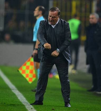 UEFA Europa League Group A day 4 match between Fenerbahce and Manchester United ManU at Ulker Stadium in Istanbul , Turkey , November 03 , 2016. Pictured: Coach Dick Advocaat of Fenerbahce. 