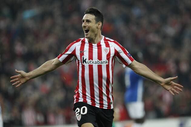 DAVID S. BUSTAMANTE 03 11 2016 BILBAO PAIS VASCO Partido de la 4 Jornada de la Fase de Grupos de la Uefa Europa League entre el Athletic de Bilbao y el KRC Genk en el Estadio de San Mames. Celebracion del cuarto gol de Aritz Aduriz FC Sevilla vs Dynamo Kiew - Football Champions League  xDAVIDxS.xBUSTAMANTEx xx
