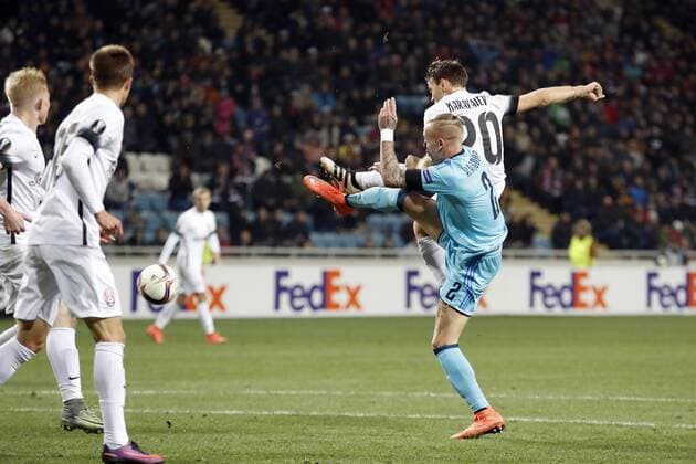(L-R) Vladyslav Kulach of FC Zorya Luhansk, Eduard Sobo of FC Zorya Luhansk, Rick Karsdorp of Feyenoord, Olexandr Karavaev of FC Zorya Luhanskduring the Europa League group A match between Zorya Luhansk and Feyenoord on Novemer 3, 2016 at the Chernomorets stadium in Odessa, Ukraine. Zorya Luhansk v Feyenoord UEFA Europa League 2016 2017 xVIxxIVx 6516886