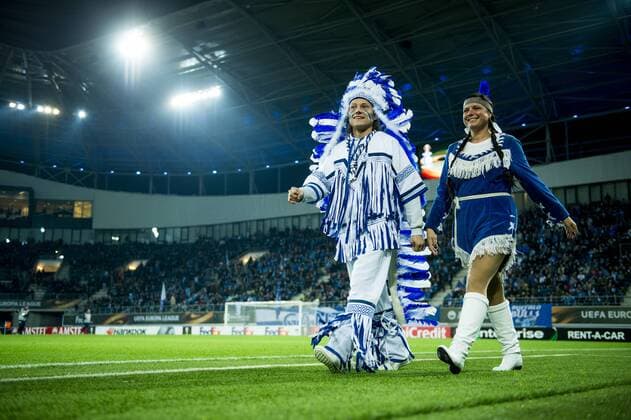 Buffalo indian pictured before a soccer game between Belgian team KAA Gent and Ukrainian club FC Shakhtar Donetsk, in Gent Thursday 03 November 2016, the fourth match of the group stage of the Europa League competition in Group H. JASPERxJACOBS  x04971941x