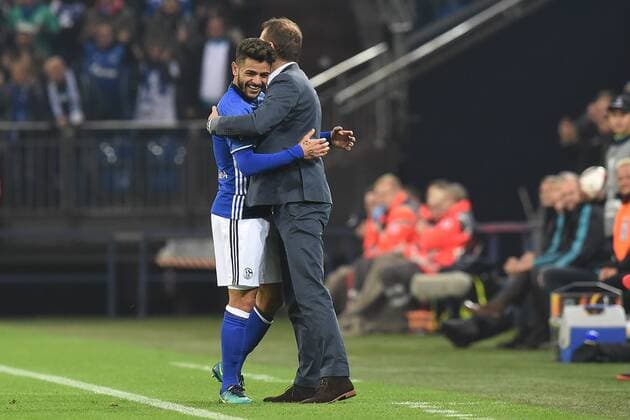 Fußball Europa League Gruppenphase 4. Spieltag Schalke 04 - FC Krasnodar am 03.11.2016 in der Veltins Arena in Gelsenkirchen Torjubel zum 1:0 durch Junior Caicara ( Schalke ), links - Markus Weinzierl ( Trainer Schalke ), rechts xRx