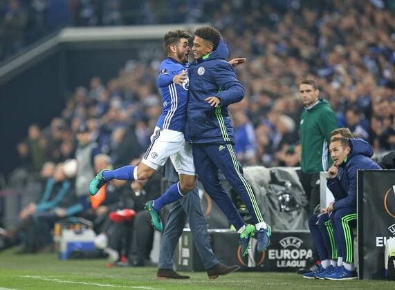 03.11.2016, Fussball UEFA Europa League 2016 2017, Gruppenphase, 4.Spieltag, FC Schalke 04 - FK Krasnodar, in der VELTINS-Arena Gelsenkirchen. Jubel v.l. Torschütze Junior Caicara (Schalke) und Thilo Kehrer (Schalke) zum Tor zum 1:0 