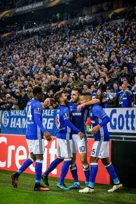 Abdul Rahman Baba (FC Schalke 04 14), Junior Caicara (FC Schalke 04 3), Dennis Aogo (FC Schalke 04 15)und Nabil Bentaleb (FC Schalke 04 10) beim Torjubel nach dem Treffer zum 2:0 beim Europa League Spiel zwischen FC Schalke 04 vs FC Krasnodar am 03.11.2016 Gelsenkirchen Copyright: xSchuelerx xEibnerx-xPressefotox