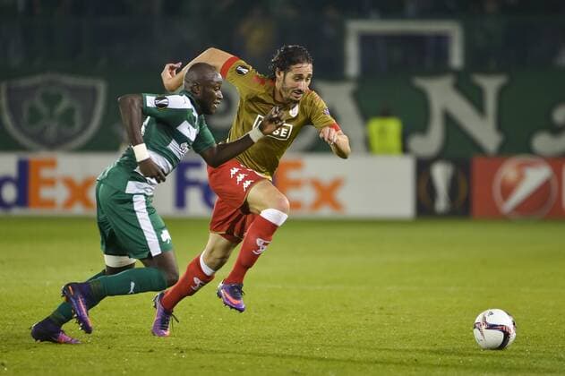 Panathinaikos defender Ousmane Coulibaly and Standard s Ishak Belfodil pictured during a soccer game between Greek club Panathinaikos F.C. and Belgian team Standard de Liege in Athens, Greece, Thursday 03 November 2016, the fourth game of the group stage of the Europa League competition in Group G. NICOLASxLAMBERT  x04971968x