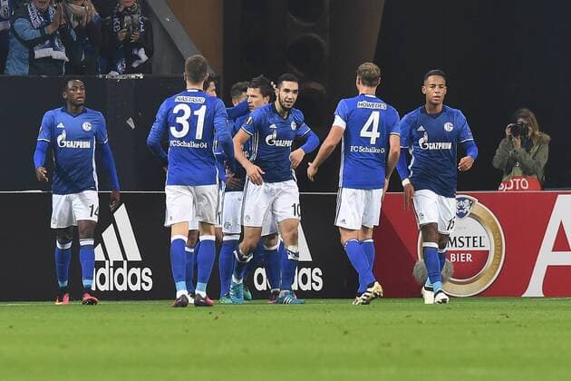 Fußball Europa League Gruppenphase 4. Spieltag Schalke 04 - FC Krasnodar am 03.11.2016 in der Veltins Arena in Gelsenkirchen Torjubel zum 2:0 durch Nabil Bentaleb ( Schalke ) xRx