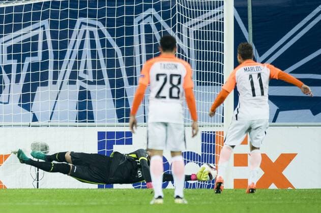 Gent s goalkeeper Jacob Rinne fails to stop a penalty during a soccer game between Belgian team KAA Gent and Ukrainian club FC Shakhtar Donetsk, in Gent Thursday 03 November 2016, the fourth match of the group stage of the Europa League competition in Group H. JASPERxJACOBS  x04971982x