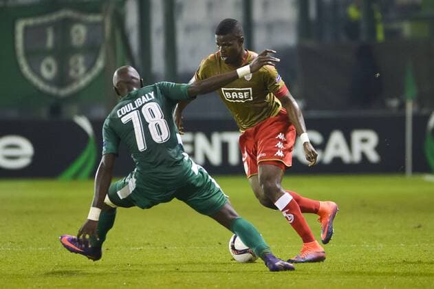 Panathinaikos defender Ousmane Coulibaly and Standard s Elderson Echiejile pictured during a soccer game between Greek club Panathinaikos F.C. and Belgian team Standard de Liege in Athens, Greece, Thursday 03 November 2016, the fourth game of the group stage of the Europa League competition in Group G. NICOLASxLAMBERT  x04971996x