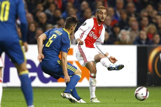 (l-r) Nemanja Radoja of Celta de Vigo, Hakim Ziyech of Ajax Amsterdamduring the UEFA Europa League group G match between Ajax Amsterdam and Celta de Vigo at the Amsterdam Arena on November 3, 2016 in Amsterdam, The Netherlands Ajax v Celta de Vigo UEFA Europa League 2016 2017 xVIxxIVx 6517317