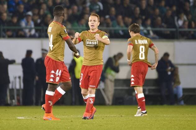 Standard s Ibrahima Cisse celebrate after scoring during a soccer game between Greek club Panathinaikos F.C. and Belgian team Standard de Liege in Athens, Greece, Thursday 03 November 2016, the fourth game of the group stage of the Europa League competition in Group G. NICOLASxLAMBERT  x04972054x