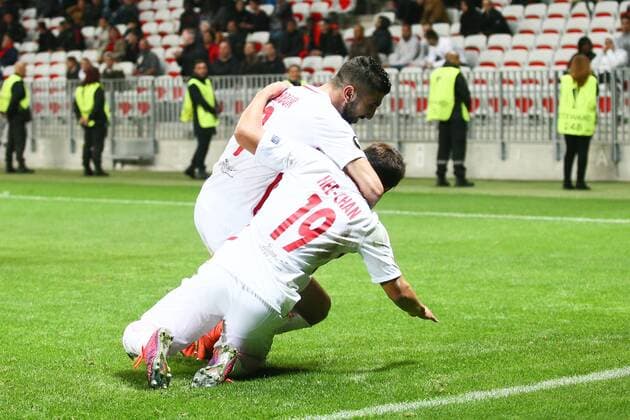 SOCCER - EL, Nice vs RBS NICE,FRANCE,03.NOV.16 - SOCCER - UEFA Europa League, group stage, OGC Nice vs Red Bull Salzburg. Image shows the rejoicing of Munas Dabbur and Hee Chan Hwang (RBS). GEPAxpictures xFelixxRoittner