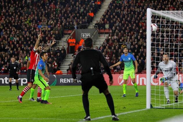Football - 2016 2017 UEFA Europa League - Group K: Southampton vs Inter Milan Southampton s Charlie Austin starts to celebrate as Yuto Nagatomo of Inter Milan put through his own goal to give Southampton the lead at St Mary s Stadium Southampton England COLORSPORT SHAUN BOGGUST 