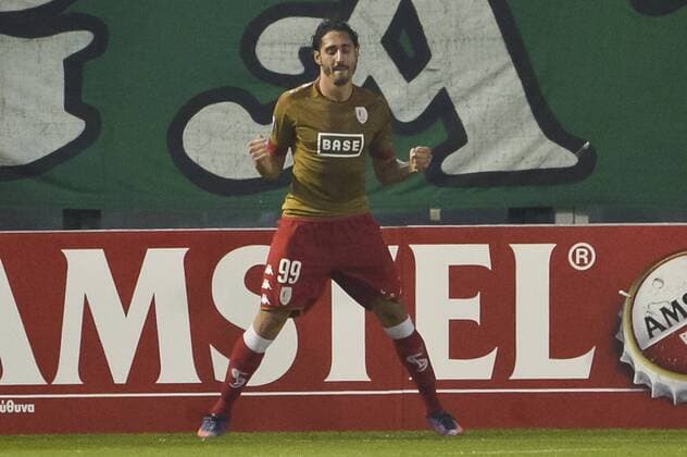 Standard s Ishak Belfodil celebrate after scoring during a soccer game between Greek club Panathinaikos F.C. and Belgian team Standard de Liege in Athens, Greece, Thursday 03 November 2016, the fourth game of the group stage of the Europa League competition in Group G. NICOLASxLAMBERT  x04972121x