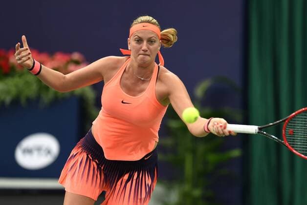 (161104) -- ZHUHAI, Nov. 4, 2016 -- Petra Kvitova of the Czech Republic hits a return during the Peony Group match against her compatriot Barbora Strycova at the WTA Tennis Damen Elite Trophy tournament in Zhuhai, south China s Guangdong Province,on Nov. 4, 2016. Kvitova won 2-0. ) (SP)CHINA-ZHUHAI-TENNIS-WTA-ELITE TROPHY ZHUHAI (CN) LuxHanxin 
