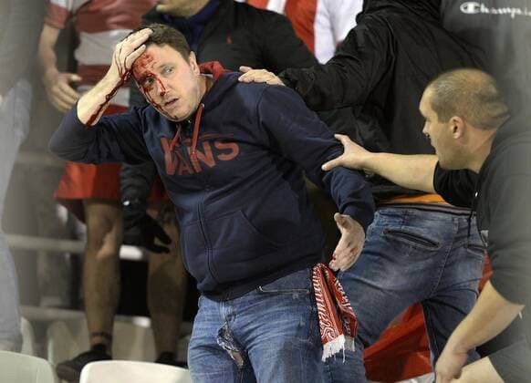 ATHENS - NOVEMBER 3 : illustration picture of troubles with the fans of Standard and the greek police pictured during Uefa Europa League group G between Standard of Liege and FC panathinaikos FOOTBALL : panathinaikos FC v Standard - Uefa Europa League - 03 11 2016 PHOTONEWS PANORAMIC 