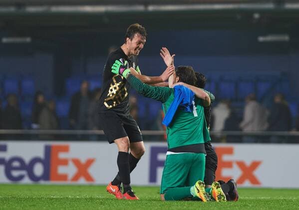 November 3, 2016 - Villarreal, Castellon, Spain - Hakan Ankan and Numan Curuksu of Osmanlispor FK celebrates the victory of his team during the UEFA Europa League Group L football match between Villarreal CF and Osmanlispor FK at El Madrigal Stadium, on November 3, 2016. Villarreal CF v Osmanlispor - UEFA Europa League  - ZUMAn230 20161103_zaa_n230_148