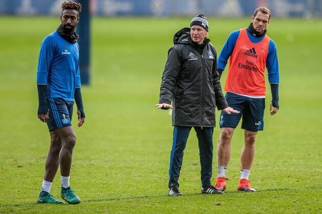 Deutschland, Hamburg , Volksparktstadion, Fussball, 1 Bundesliga, Saison 2016 2017 , Training des Hamburger SV, Johan Djourou Trainer Markus Gisdol, Pierre Michel Lasogga(HSV)