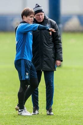 Deutschland, Hamburg , Volksparktstadion, Fussball, 1 Bundesliga, Saison 2016 2017 , Training des Hamburger SV, Gotoku Sakai, Trainer Markus Gisdol(HSV)