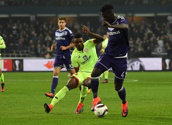 03.11.2016, xjhx, Fussball UEFA Europa League, RSC Anderlecht - FSV Mainz 05, emspor, v.l. Jhon Cordoba (FSV Mainz 05), Kara (RSC Anderlecht) Anderlecht