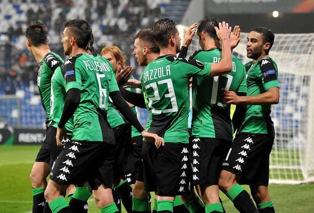IPP20161103 Football - soccer: UEFA Europa League 2016 2017, Sassuolo Calcio - Rapid Wien, l esultanza dei calciatori del Sassuolo dopo un gol xHOCHxZWEIx xItalyxPhotoxPressx 