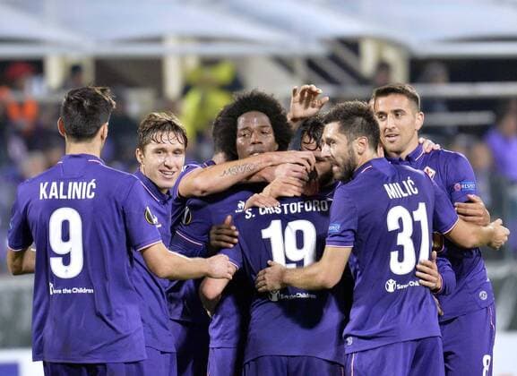 Fußball, EL, AC Florenz - Slovan Liberec IPP20161103 Football - soccer: UEFA Europa League 2016 2017, AC Florenz - Slovan Liberec, l esultanza dei calciatori della Fiorentina dopo il gol del definitivo 3 a 0 realizzato da Sebastian Cristoforo xHOCHxZWEIx xItalyxPhotoxPressx 